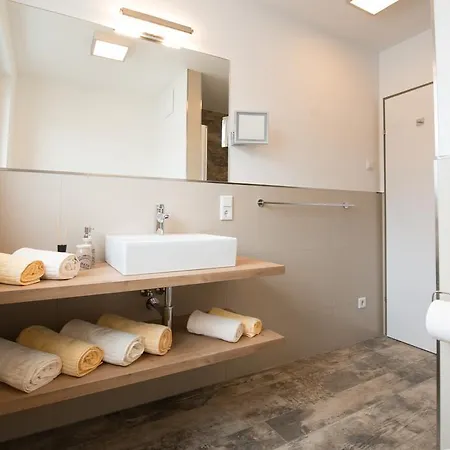 Christine - Summercard Included Apartamento *